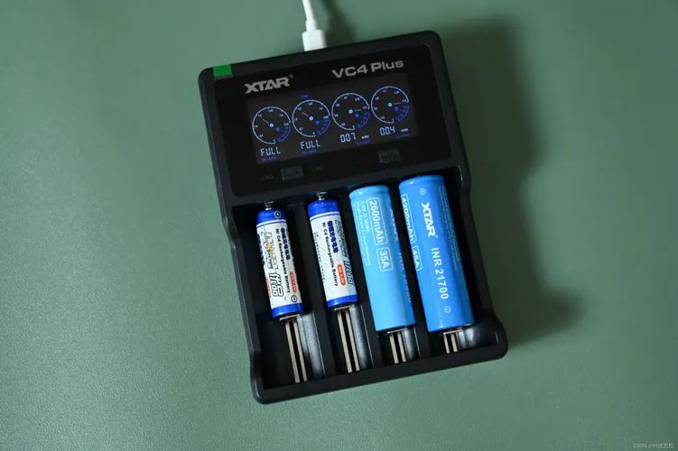 一件就够的电池充电神装备——XTAR VC4 Plus四槽充电器上手